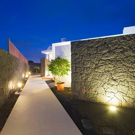 Carlota Пуэрто-Калеро